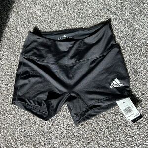 NWT ADIDAS 4in Short